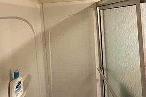 Gay guy’s solo shower scene with masturbation