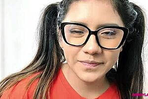 i brought home this peruvian-looking chick from bumble without telling her my real plans - ivanna diaz