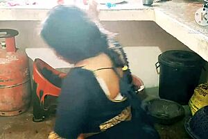 Married Indian woman having sex with young man