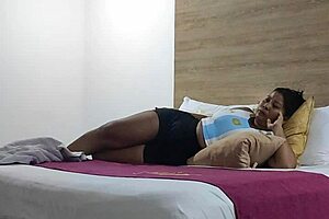 Young aunt sucking me off while taking out salary
