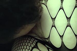 BBW MILF eats her husband's cock with her pussy