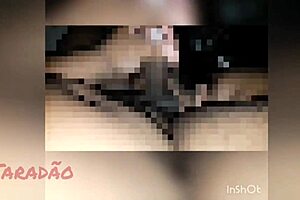GF’s ass dripping with milk in homemade video
