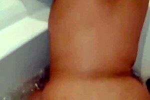 Brasileira pede para ser mal tratada por um estrangeiro