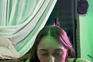 Cunhada got drenched in milk - amateur - Milk Bath