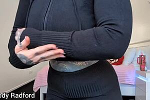 Big Tits Fit Milf Shows Off in Bedroom Haul