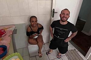 Pequena Safada Gets Fucked And Leaves With Pussy Full Of Cum