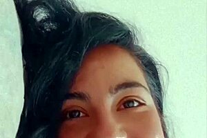 i watch this sexy latina play with her big titz