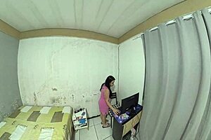Housewife pays technician with her ass while husband is away for work.