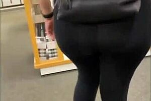 flashing my ass in public store got me so hot i fingered myself in restroom