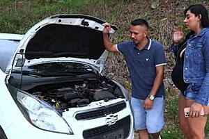 Mechanic Fixes Sexy Milf’s Car for a Wild Fuck with Tommy Miller!