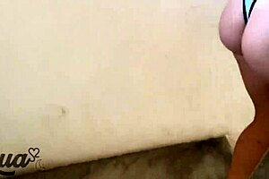 White girl indulges in pee fetish after pool swim at boyfriend's cuckold house
