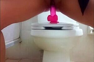 omg, this sexy girl sent a dirty video to her boyfriend and it got leaked, part 1!