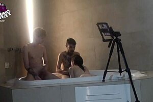 Curvy Slut from Curitiba Takes Double Anal in Hot Tub