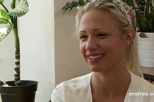 Cute and naughty, fall in love with Gabi 😍