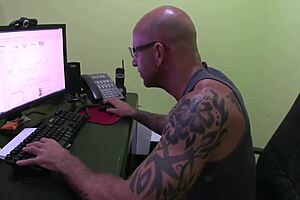 Amateur Office Quickie Leads to Intense Orgasm and Moaning at Work