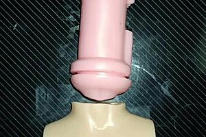 Kissy and Dolly Go From Mouth to Vagina?