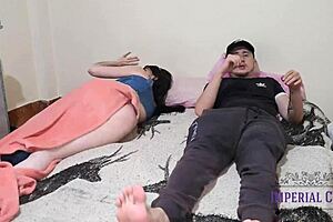 不忠的人们与姐姐吵架后秘密操她的丈夫