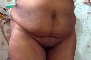 why's this desi wife so wild showing off?