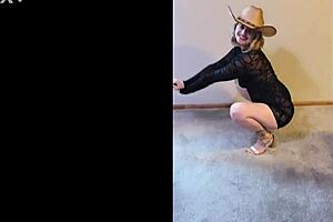 Scarlettraven, you're stripping down as the hot blonde housewife in this ripped clothes tease for pornstar vibes.