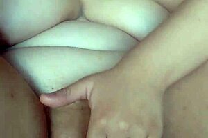 Argentinian latina masturbates until she squirts – so horny!