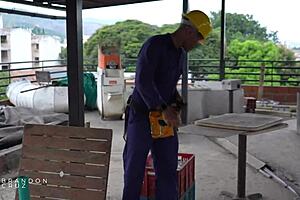 i hired this builder to fuck my big ass hard as the boss and he unloaded a massive cumshot all over me like brandon cruz style