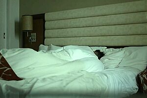 广东科技大学情侣开房激情操逼 美女呻吟太诱人不停说好爽干的啪啪响沾满淫水的鸡巴还舔干净太骚 😍