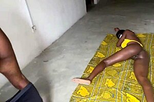 A Squirting Slim Girl Got Banged on the Bare Floor