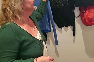 Kiwi Milf Slut Drinks Piss as Toilet in Mall While Trying Clothes