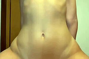 look at this amateur riding cowgirl, perfect tits in front