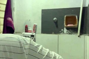 Fazendo Chamada De Vídeo Pro Meu Vizinho Enquanto O Corno Tá Na Sala Vendo Futebol