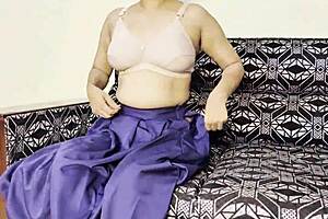 school girl fuck her pussy by finger