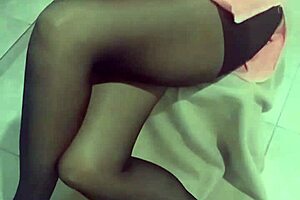 olgun üvey annemin panty fetiş tutkusu with that mature milf in stockings and pantyhose in the kitchen 😏