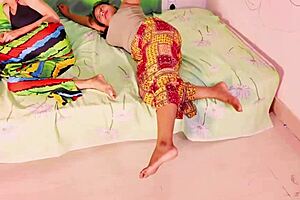 uttaran20 - guy making her desi wife squirt in front of her best friend ffm