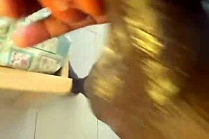 Damn, deep throating this sextoy after work made me cum so fast 😩💦