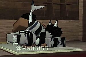 follando rico a chica en la piscina y acaba en un trio sub espa�ol