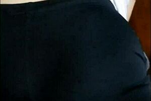 Why does Dona Mary in rico shorcito show her culote riquisimo in gym?