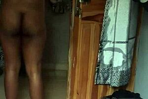 i take my early morning shower feeling fresh and curvy