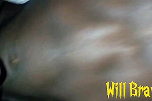 Grindr Cruising - Meti a Piroca no Angolano Dotado Depois de Deixar a Pica Dele Toda Babada!