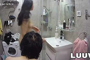 Luuv the webcam couple shares their real amateur shower routine for their reality show with natural tits flashing