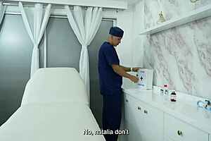 when my gynecologist checks me i get so hot and fuck his assistant 😈🔥