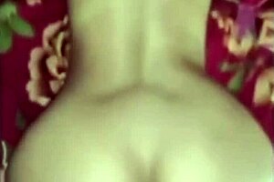 REAL AMATURE HOMEMADE myanmar couple having sex in the BATH ROOM with passionate wet pussy action