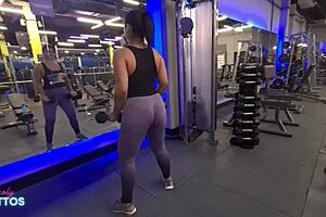 The amateur engaged in a wet workout without panties to tease the trainer. Then did a sweaty masturbation at home.
