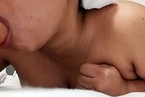 Watch this chubby busty Filipina dare to suck and ride fat dildo?