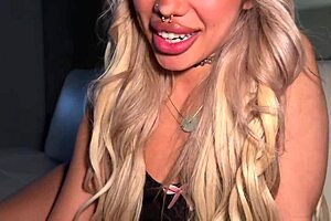 Hey, sisters best friend Luna Luxe blows bubbles before pov missionary creampie in taboo household fantasy roleplay.