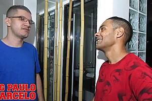 Levantei O Vestido Dela E Chupei Tudo in Interracial Lingerie Action