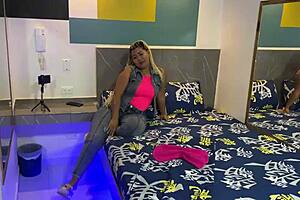 oh yes i like it like that bitch suck everything