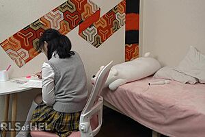 继爸爱玩我紧致小穴 可爱18+少女😏