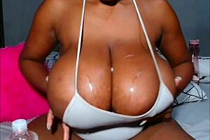 black ass twerking while fucking that fat creamy pussy hard!