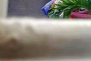 my dumb neighbor in shorts looks so fucking hot