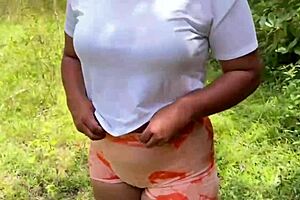 colombiana's big ass ends up fucking stranger deep in the woods en español